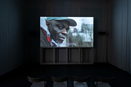 ars viva 2020:Installationsansicht mit Werken von Karimah Ashadu, Kunstverein in Hamburg, 2020 © Fred Dott ars viva 2020:Installationsansicht mit Werken von Karimah Ashadu, Kunstverein in Hamburg, 2020 © Fred Dott