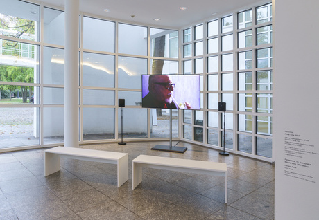 Exhibition view ars viva 2021. Rob Crosse, Richard Sides, Sung Tieu, photo: Wolfgang Günzel © Museum Angewandte Kunst, Frankfurt am Main. 