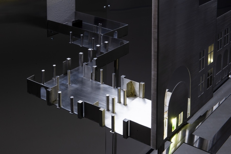 Prateek Vijan - Cromwell Road Exit, 2025. © Maximilian Glas